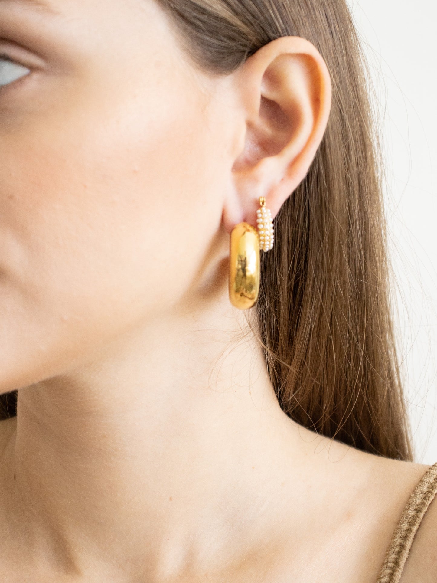 Mary Earrings